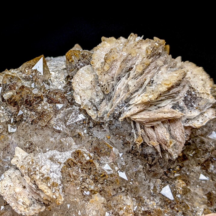 Quartz, baryte, Aouli, Maroc, 503 g