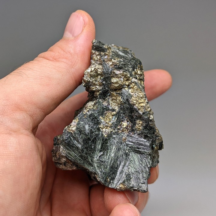 Hedenbergite, Ile d'Elbe, Italie, 234 g