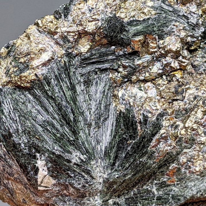 Hedenbergite, Elbe Island, Italy, 234 g