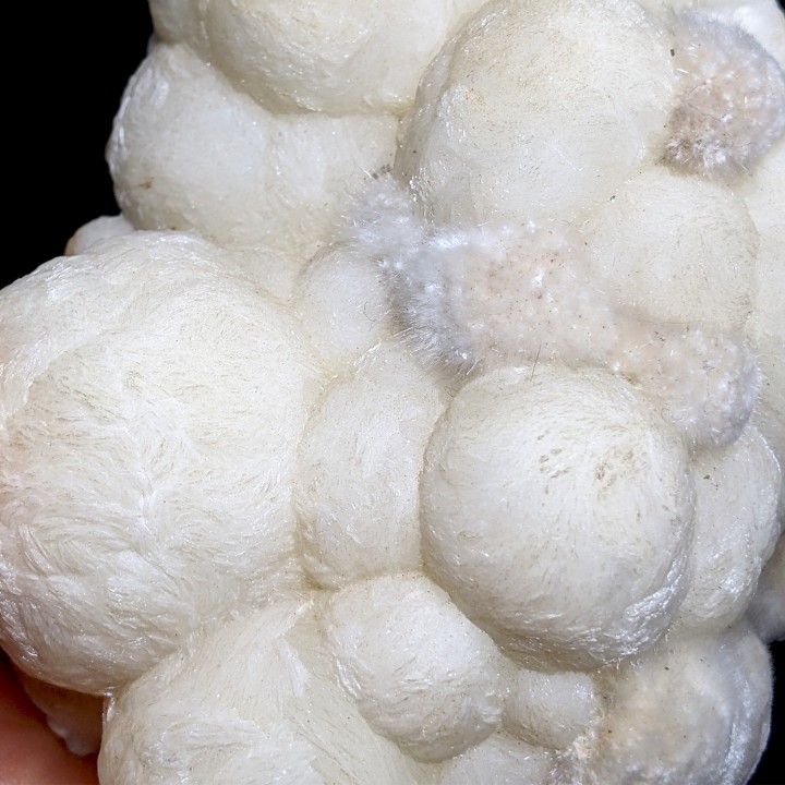 Prehnite, okenite, Pune, India, 398 g