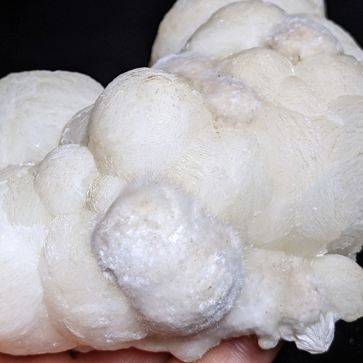 Prehnite, okenite, Pune, India, 398 g