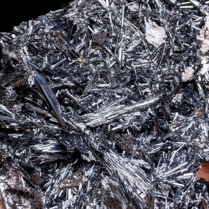 Stibnite, Herja, Romania, 649 g