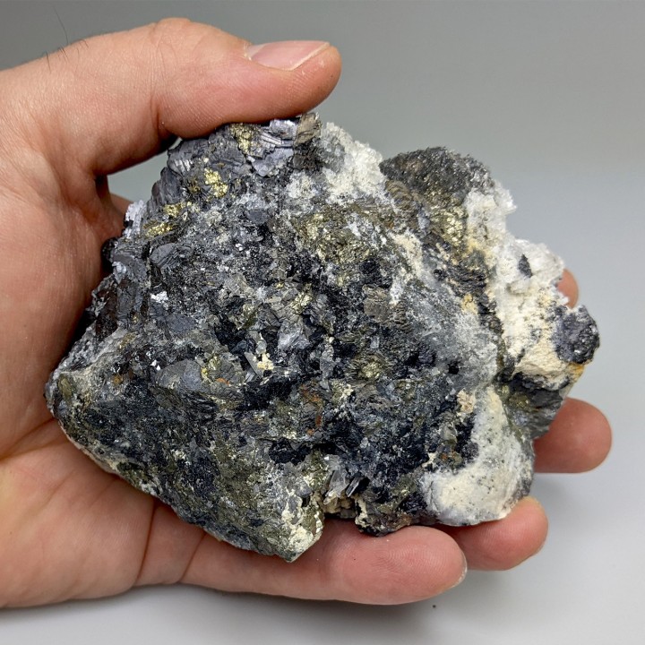 Pyrrhotite, rhodocrosite, sphalérite, Trepca, Kosovo, 869 g