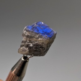 Labradorite (cristal), Madagascar, 1,7 cm