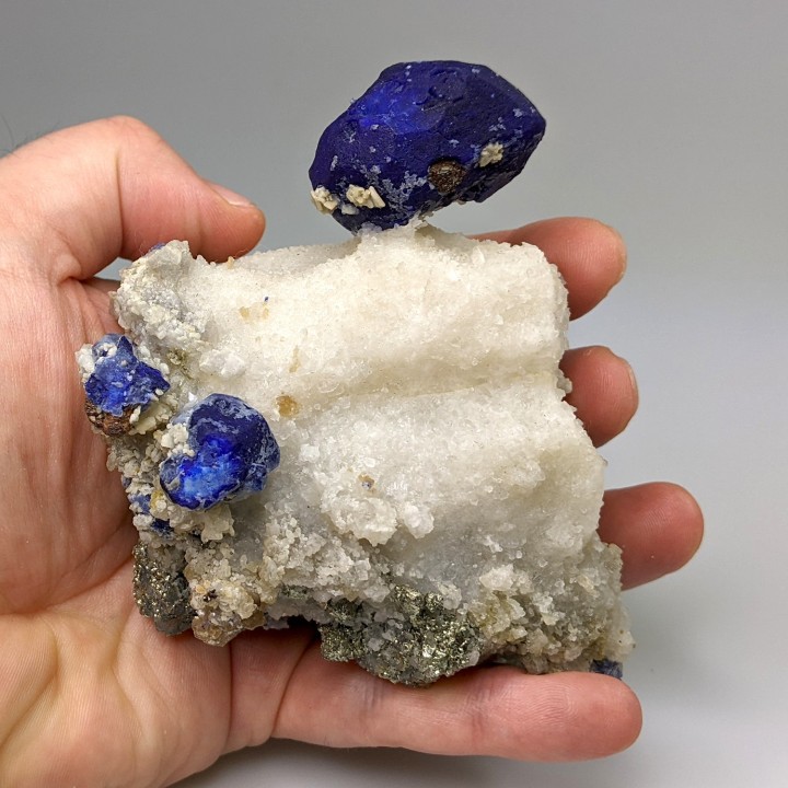 Lazurite, Ladjuar Medam, Afghanistan, 476 g