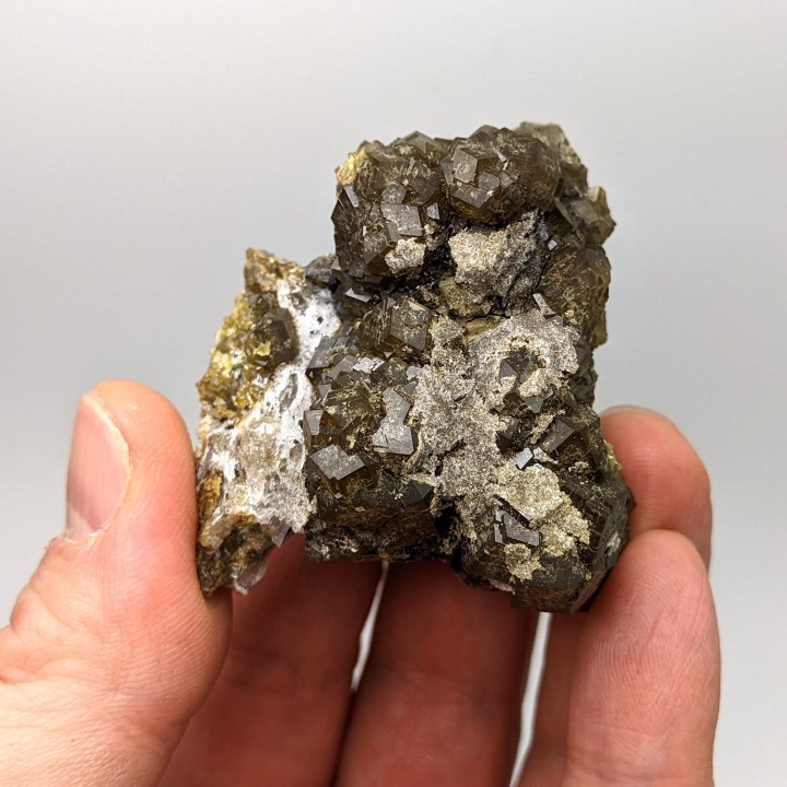 Andradite garnet, Bor Pit skarn, Dalnegorsk, 95 g
