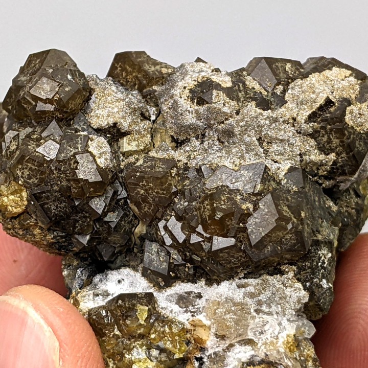 Grenat andradite, Bor Pit skarn, Dalnegorsk, 95 g