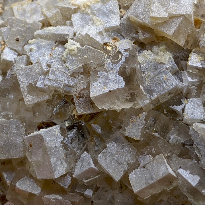Fluorite, Argentolle, France, 992 g
