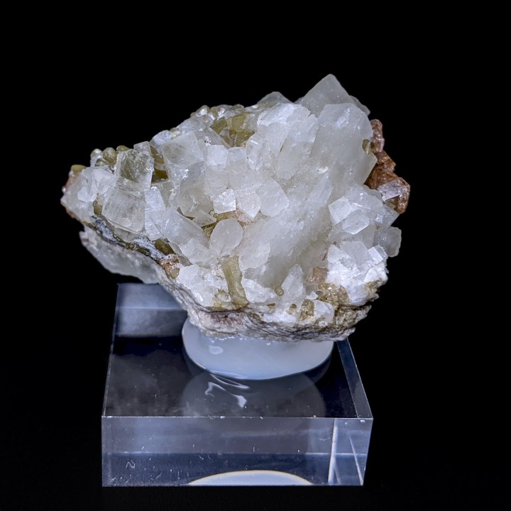 Prehnite, diopside, garnet, Jeffrey Mine, Canada, 4.1 cm