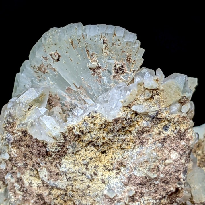 Prehnite, quartz, Djebel Melh, Maroc, 5 cm