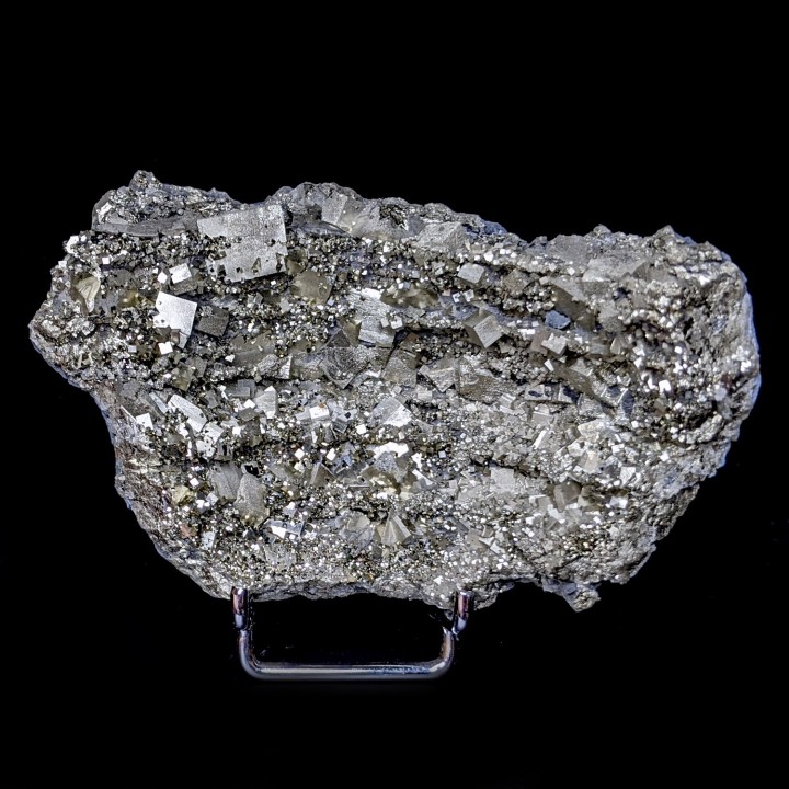 Pyrite, Saint Denis d'Orques, France, 195 g