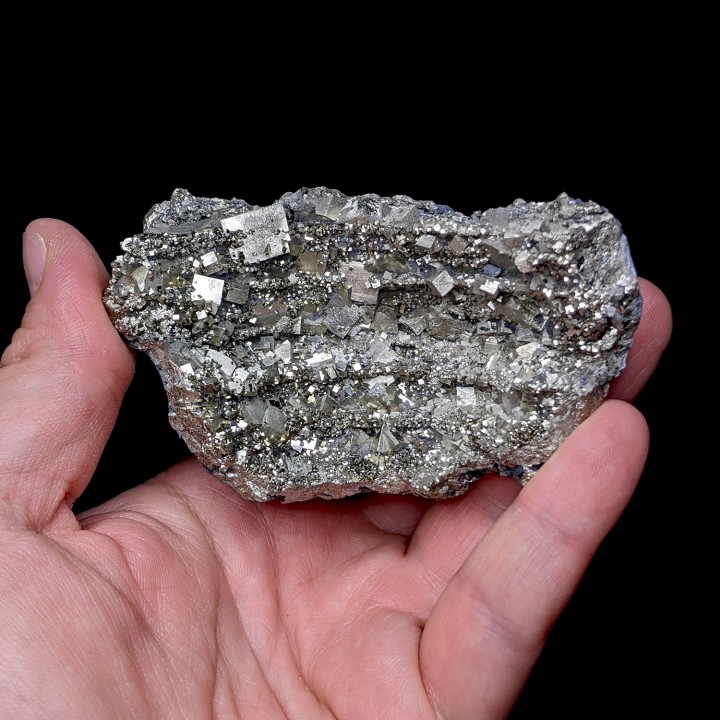 Pyrite, Saint Denis d'Orques, France, 195 g
