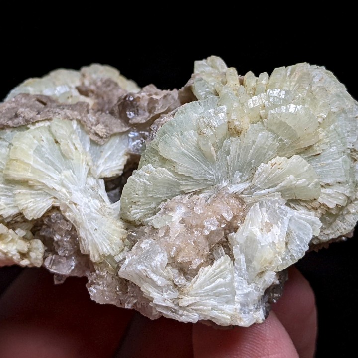 Prehnite, quartz, Djebel Melh, Maroc, 7 cm