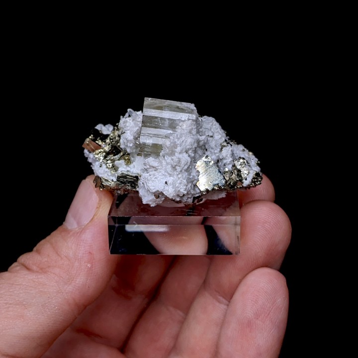 Apatite, pyrite, Julcani, Pérou, 4,3 cm