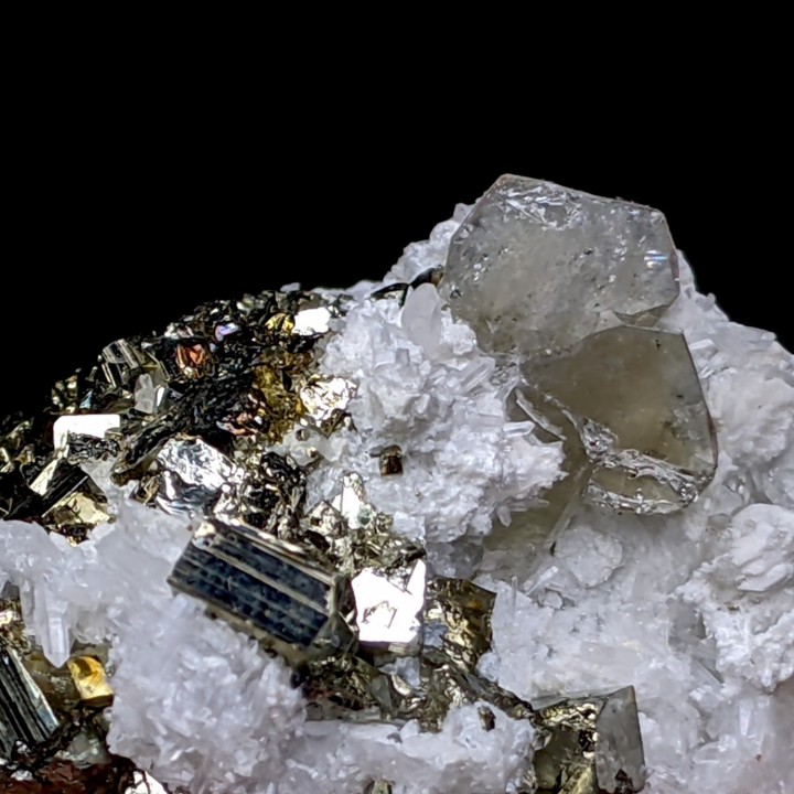 Apatite, pyrite, Julcani, Pérou, 4,3 cm