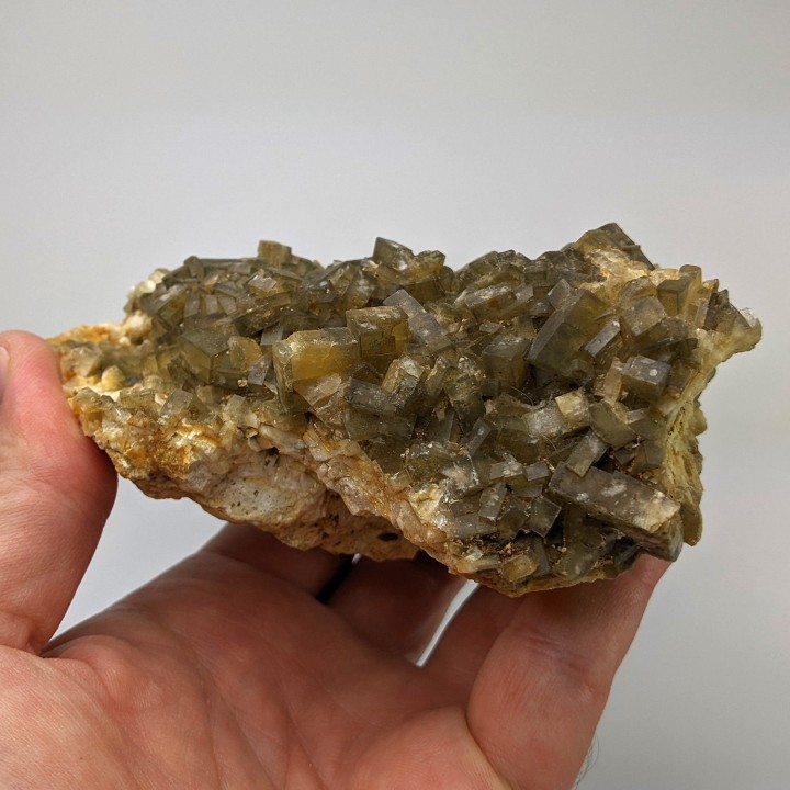 Baryte, Igornay, France, 477 grammes