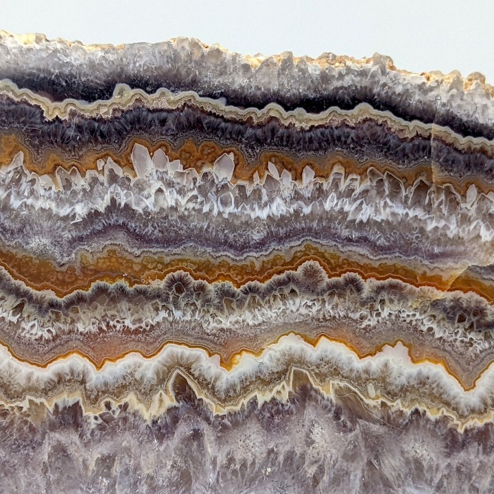 Tranche d'agate, Châtelperron, France, 195 grammes