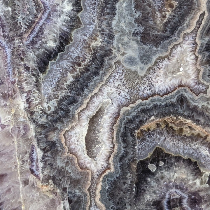 Tranche d'agate, Châtelperron, France, 423 grammes
