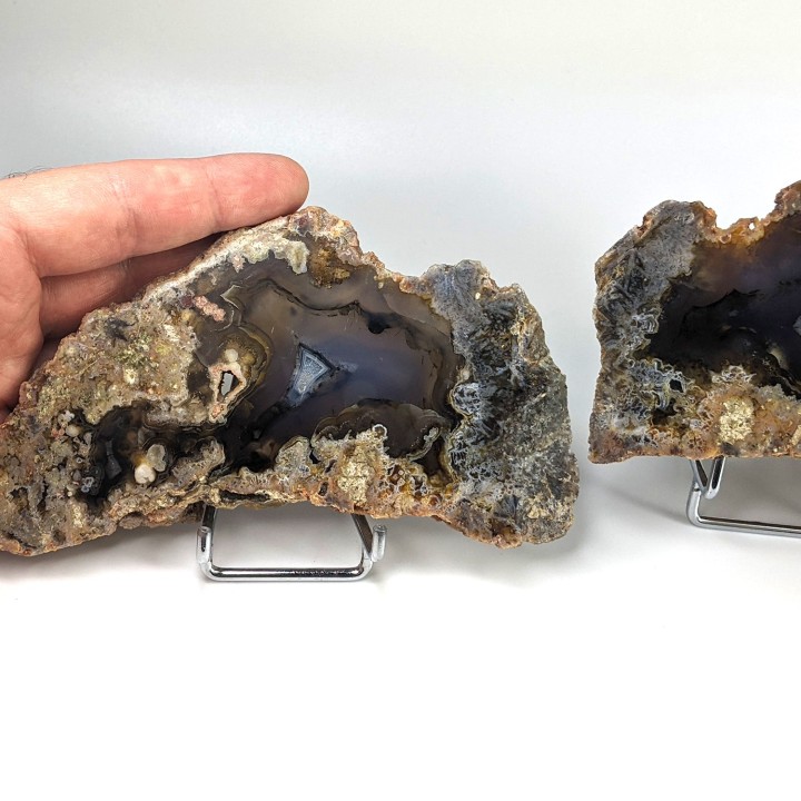 Pair of agate slices, Turkey, 636 grams
