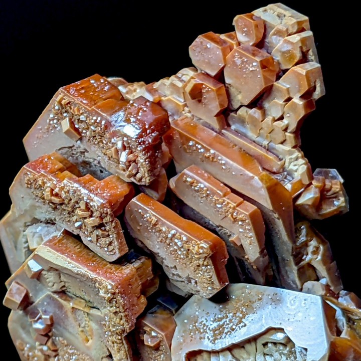 Vanadinite, Mibladen, Maroc, 4 cm