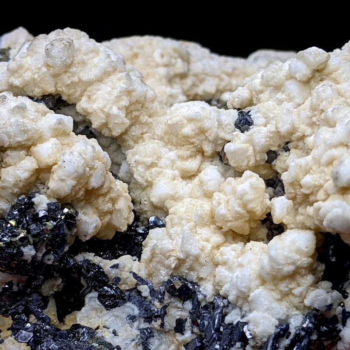 Pyrite, rhodochrosite, sphalérite, Trepca, 435 grammes