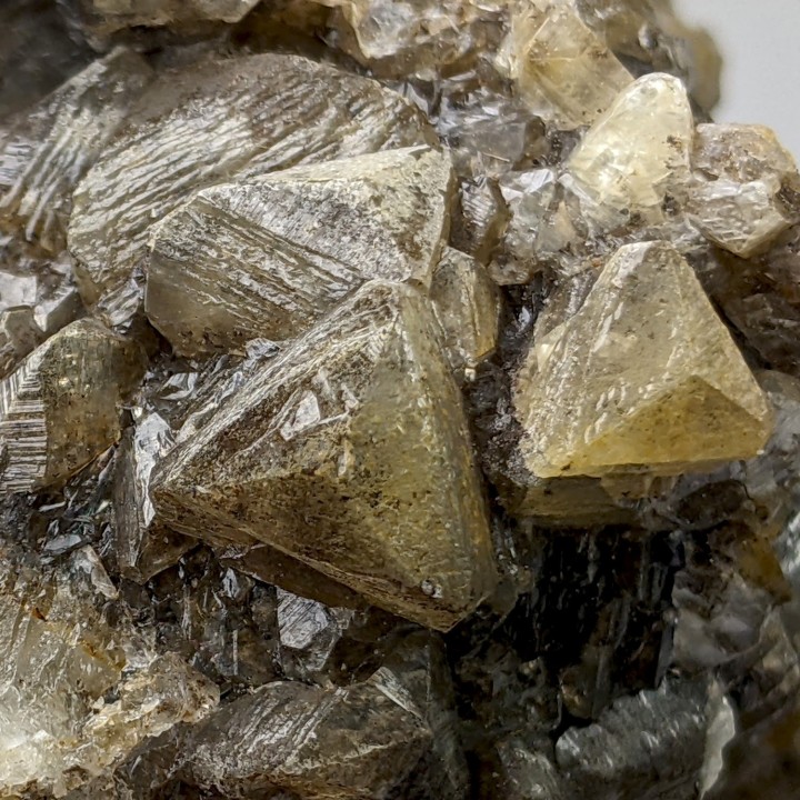 Calcite, Marche-Les-Dames, Belgique, 225 grammes