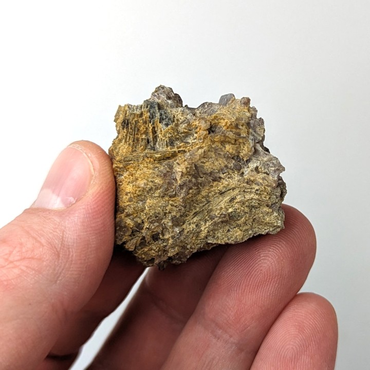 Axinite, La Mongie, France, 3,7 cm