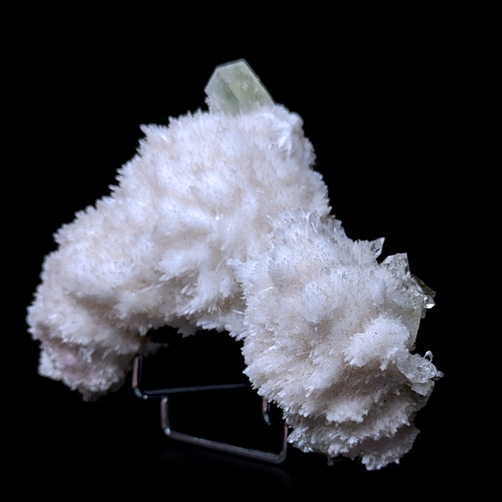 Mordenite, apophyllite, Nasik, India, 367 grams