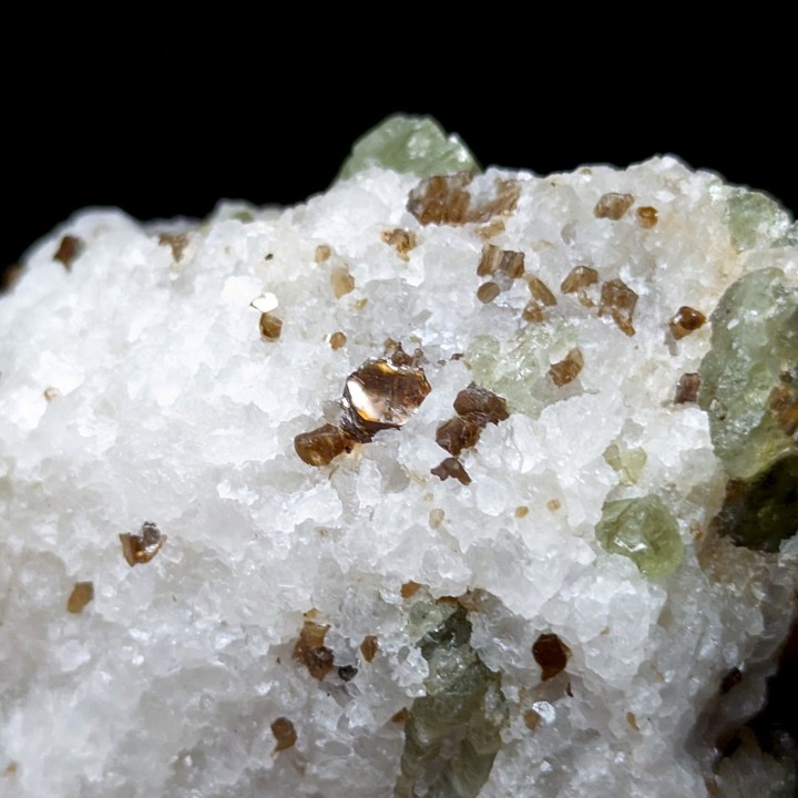 Diopside, Badakhshan, Afghanistan, 143 grammes