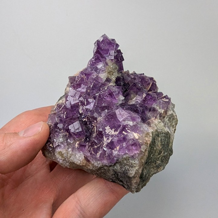 Fluorite, Berbès, Espagne, 397 grammes