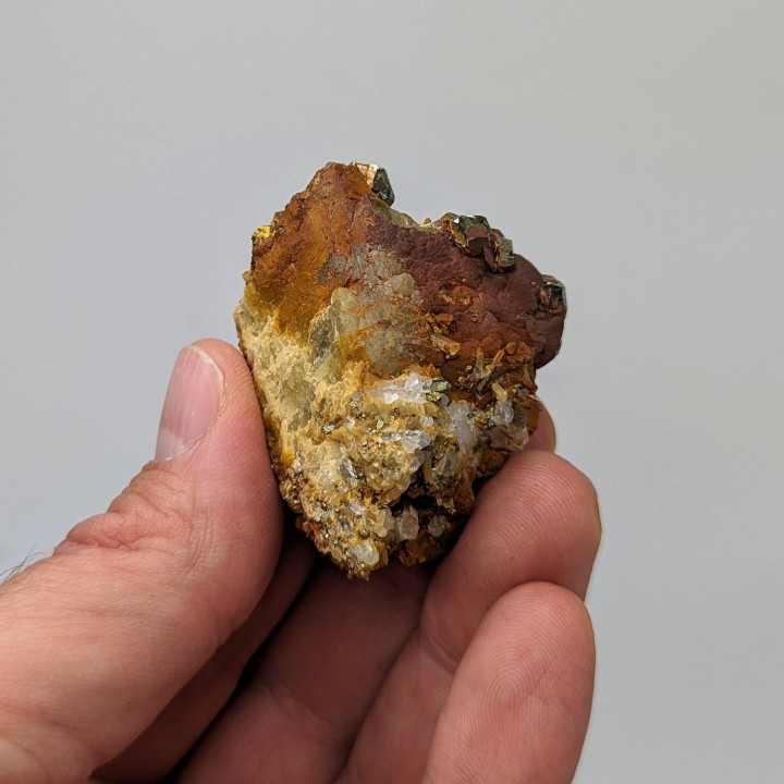 Pyrite, sidérite, Mine de Mésage, France, 4,5 cm