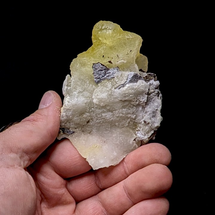 Brucite, Qilla Saif Ullah, Pakistan, 7,8 cm