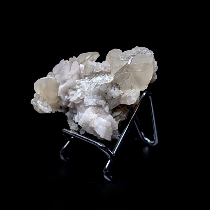 Calcite, dolomite, quartz, Ste Clotilde, Canada, 6.4 cm