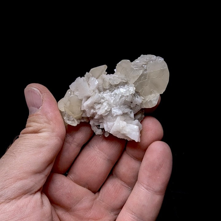 Calcite, dolomite, quartz, Ste Clotilde, Canada, 6.4 cm