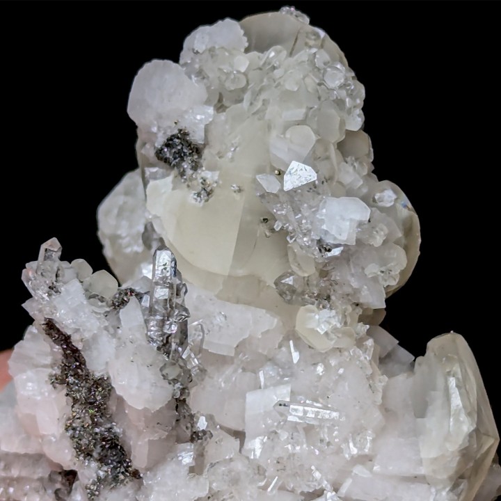 Calcite, dolomie, quartz, Ste Clotilde, Canada, 6,4 cm