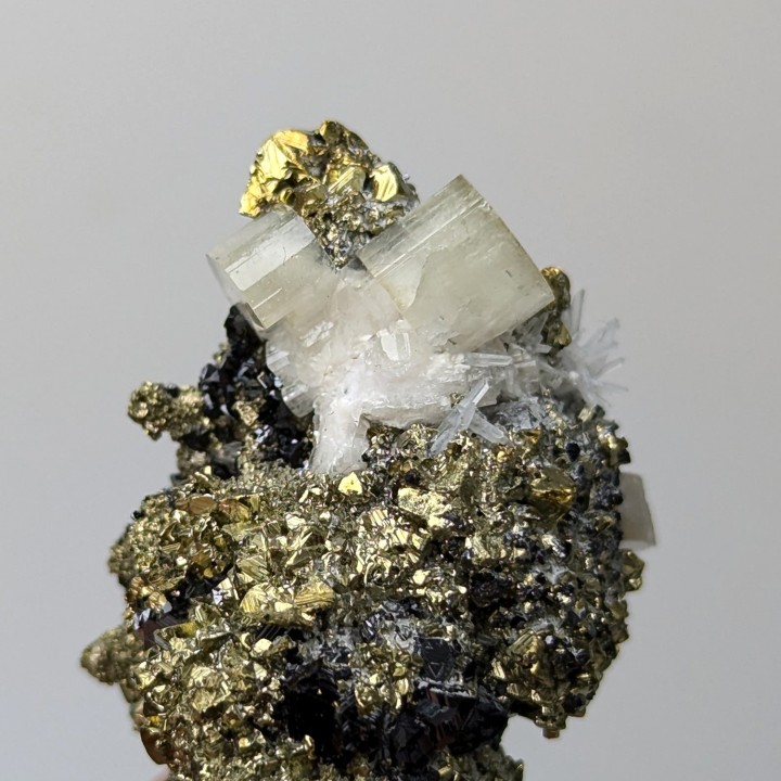 Apatite, pyrite, Julcani, Peru, 3.3 cm