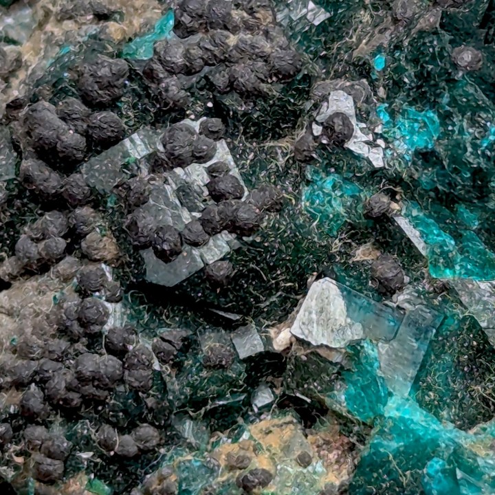 Dioptase, Renéville, Congo, 35 grams