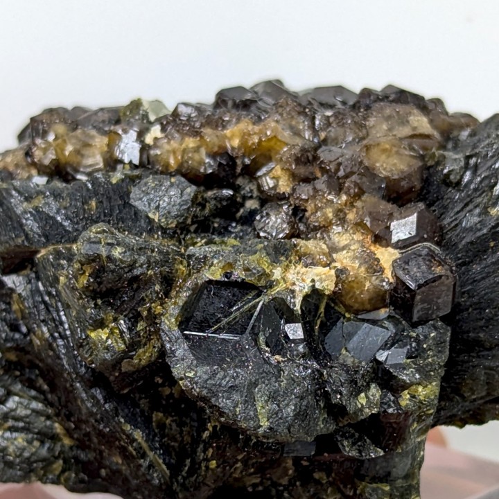 Epidote, grenat, Kayes, Mali, 134 grammes