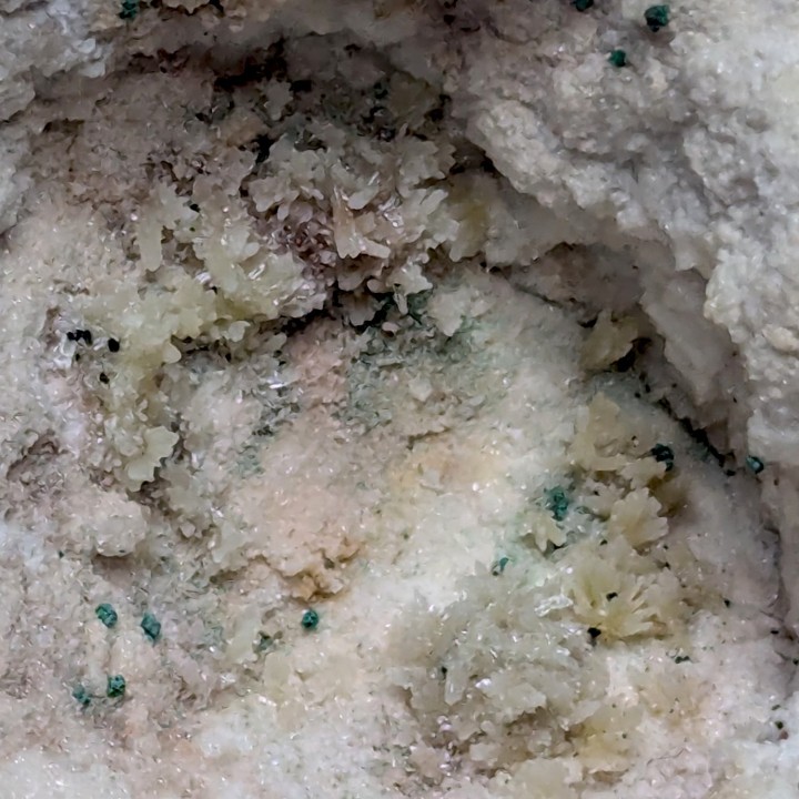 Dolomite, mimétite, Tsumeb, Namibie, 352 grammes