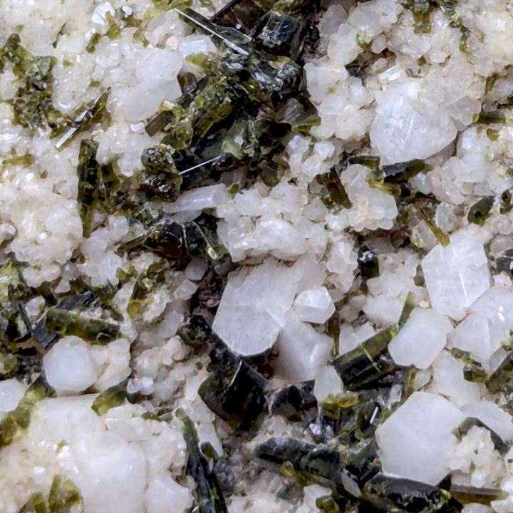 Epidote, albite, St Véran, France, 243 grammes