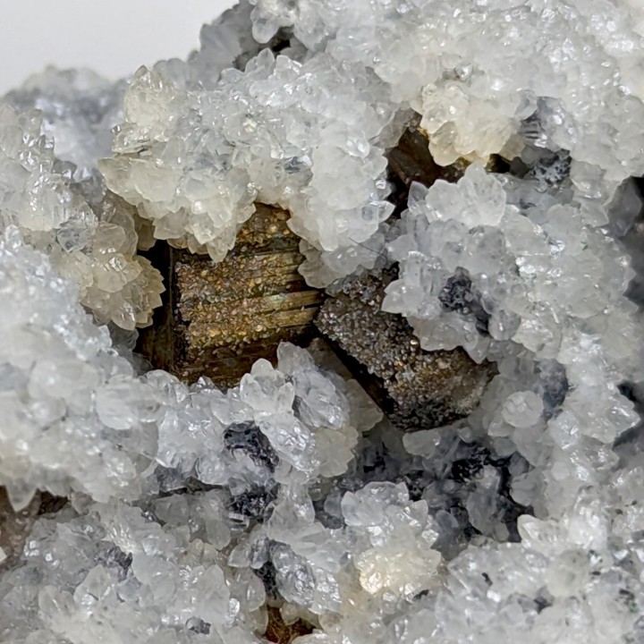 Calcite, baryte, Madan, Bulgarie, 490 grammes