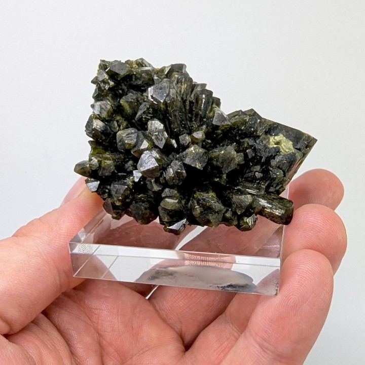 Epidote, Pampa blanca, Peru, 127 grams
