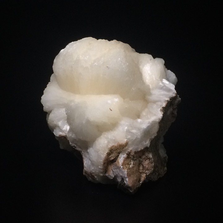 Stilbite, India, 374 g