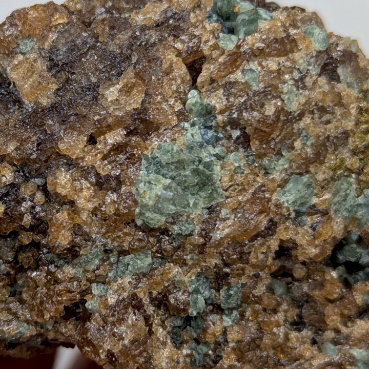 Grenat, diopside, Madagascar, 114 grammes