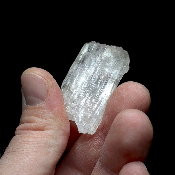 Spodumene var kunzite Minas Gerais, Brazil, 4.3 cm