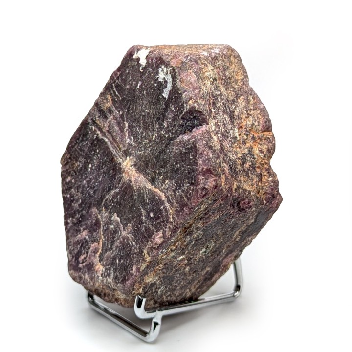 Corindon var rubis, Ampanihy, Madagascar, 284 grammes