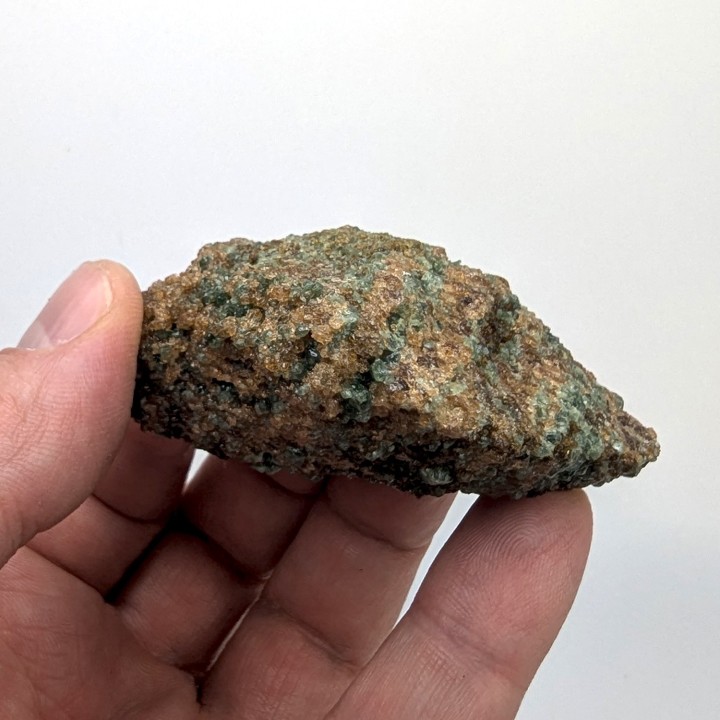 Grenat, diopside, Madagascar, 97 grammes