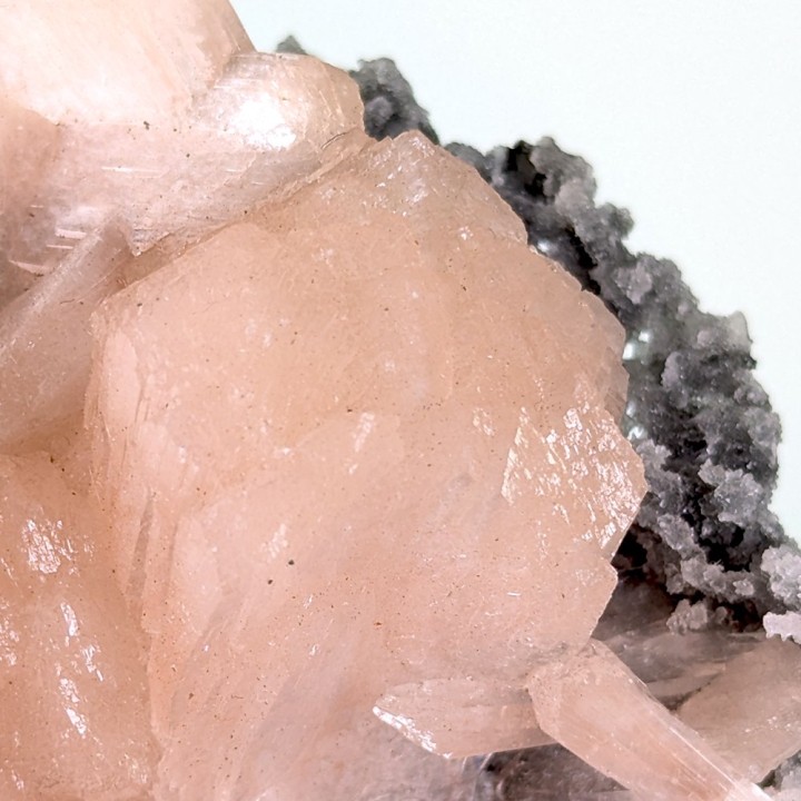 Stilbite, Pune, India, 186 grams
