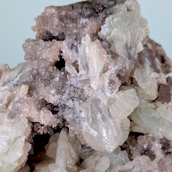 Prehnite, quartz, Djebel Melh, Maroc, 257 grammes