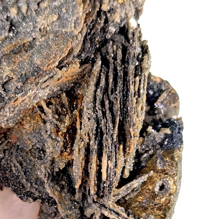 Pyrrhotite, quartz, Trepča, Kosovo, 311 grammes